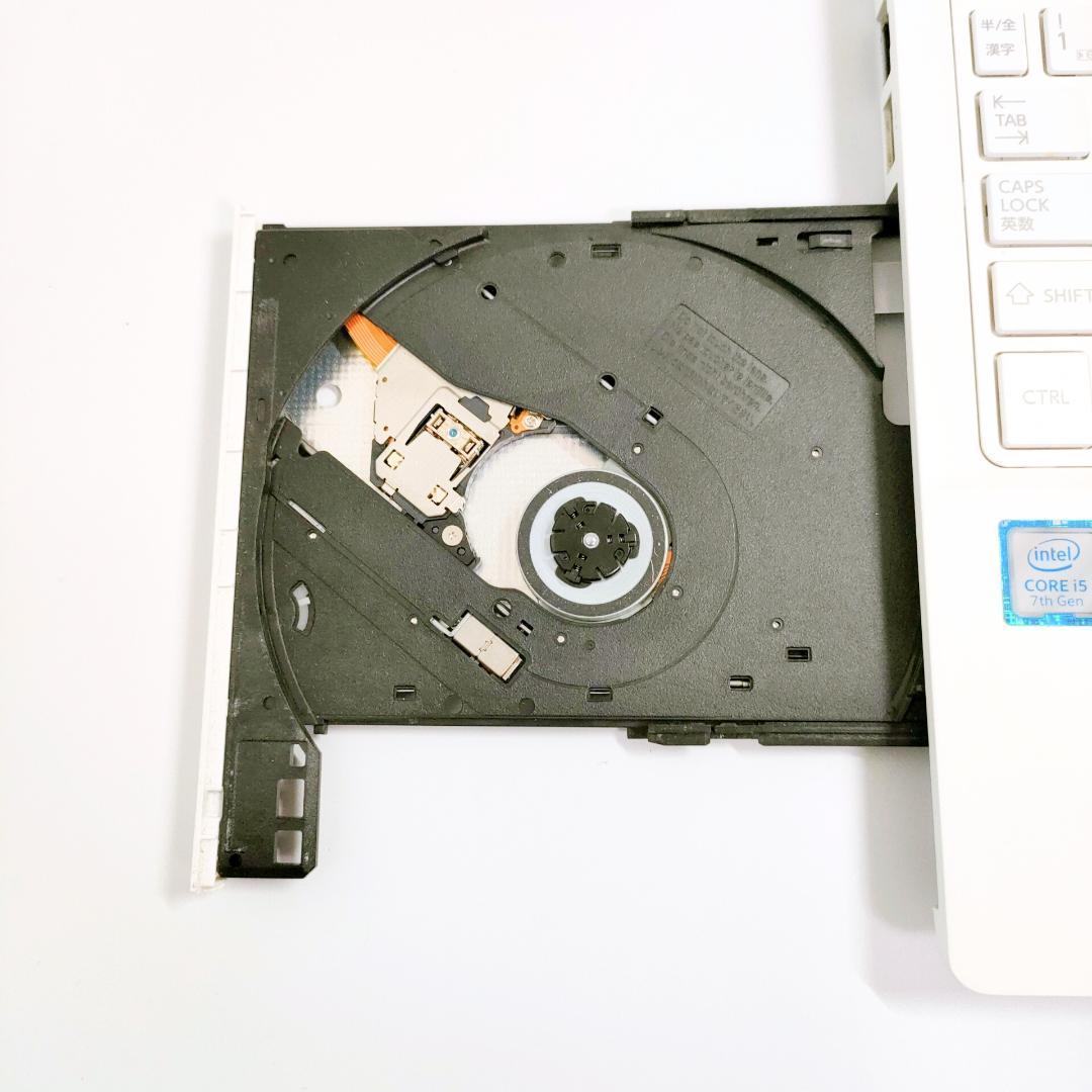 Windows11✨️Corei5/SSD/カメラ付き白ノートパソコン/小型軽量