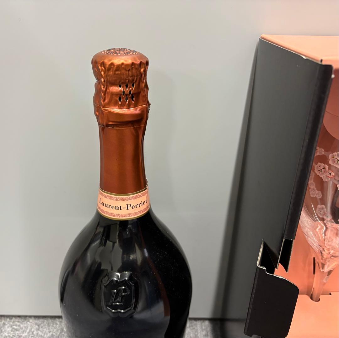 サントリー ローラン ペリエ ロゼ シャンパン 専用グラス付き 未開栓