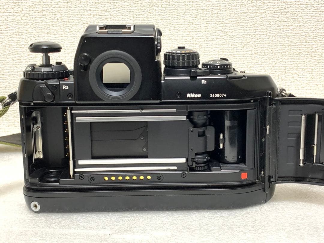 フィルムカメラ NIKON F4