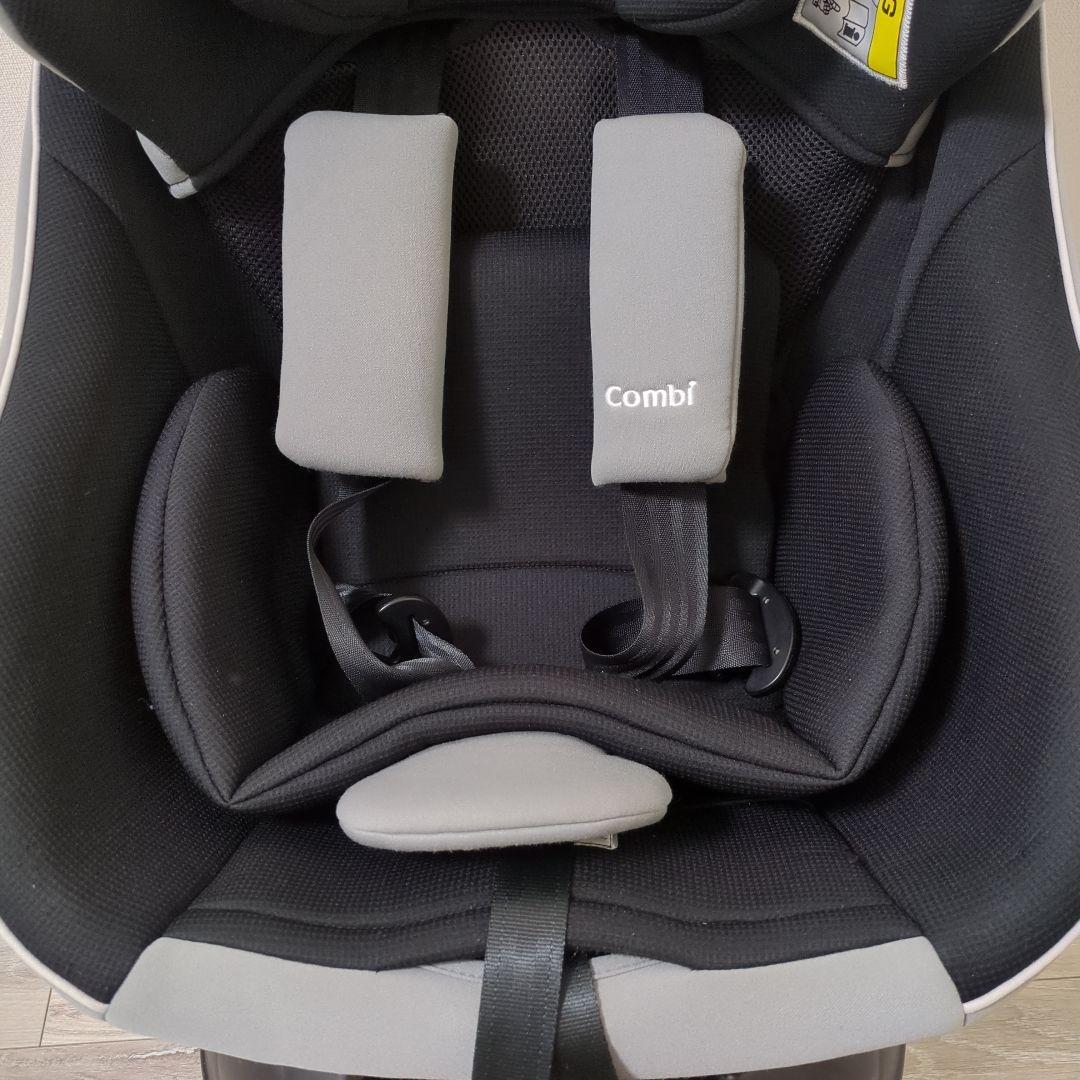 combi　コンビ　クルムーヴスマートLight ISOFIX　エッグショック