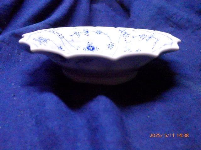 美品ロイヤルコペンハーゲン　ブルーフルーテッド　プレイン　シェルディッシュボウル