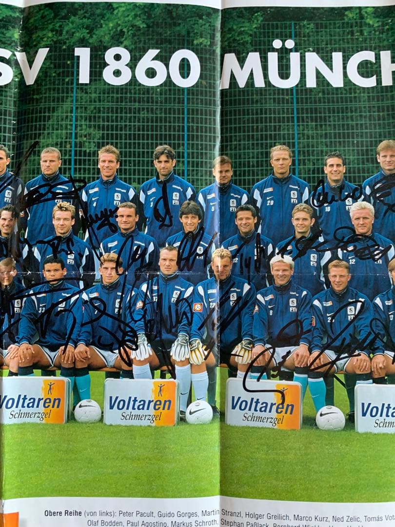 1860ミュンヘン'00-'01選手監督会長直筆サイン入りカード31枚&ポスター