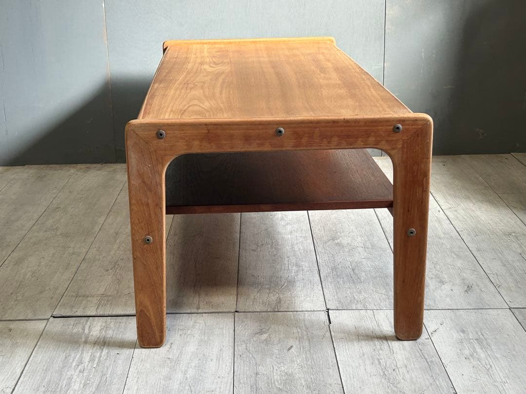 チーク素材　ローテーブル　ワイドテーブル　センターテーブル　北欧　IZZ