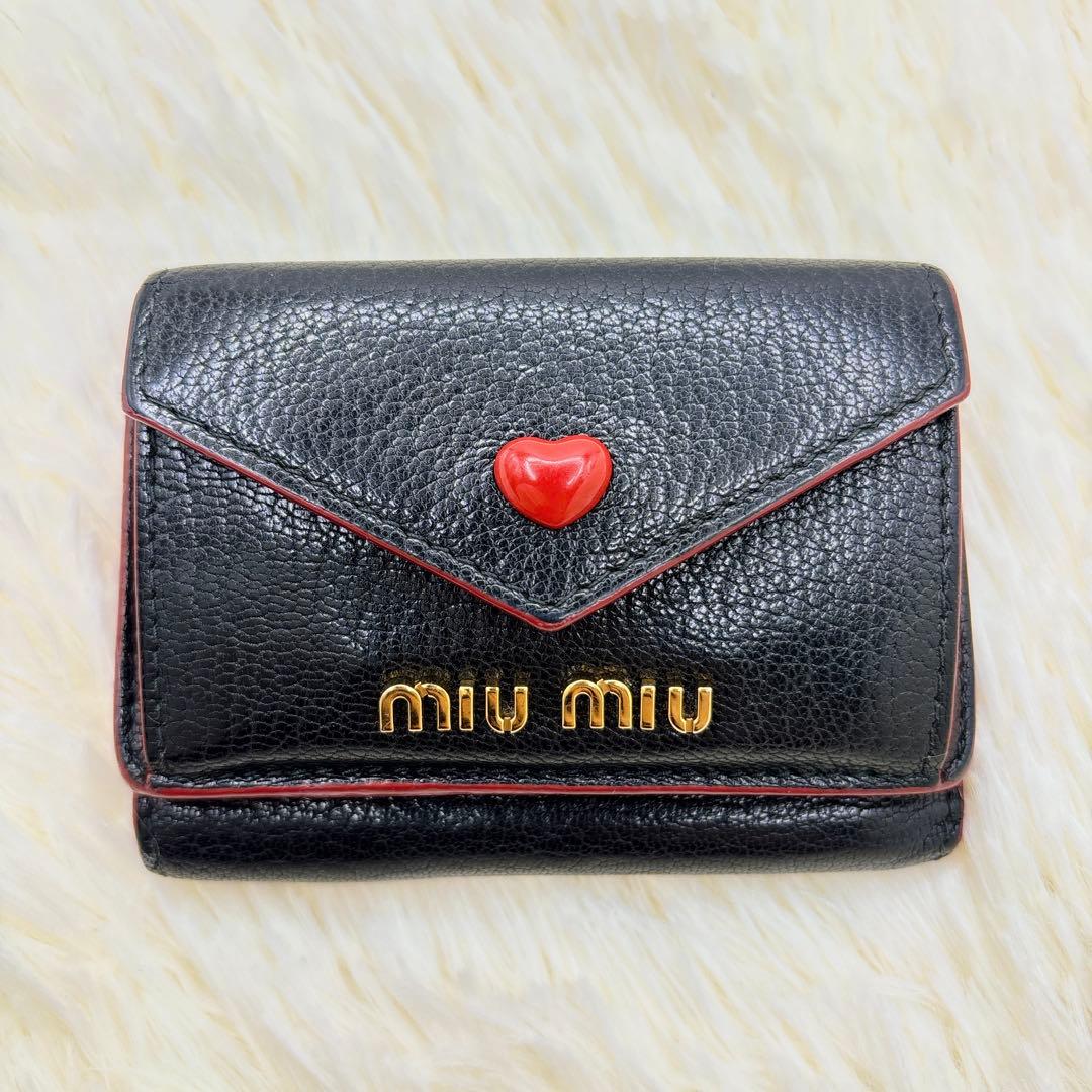 美品✨ミュウミュウ ラブレター マドラス ハート 三つ折り財布 ブラック 黒