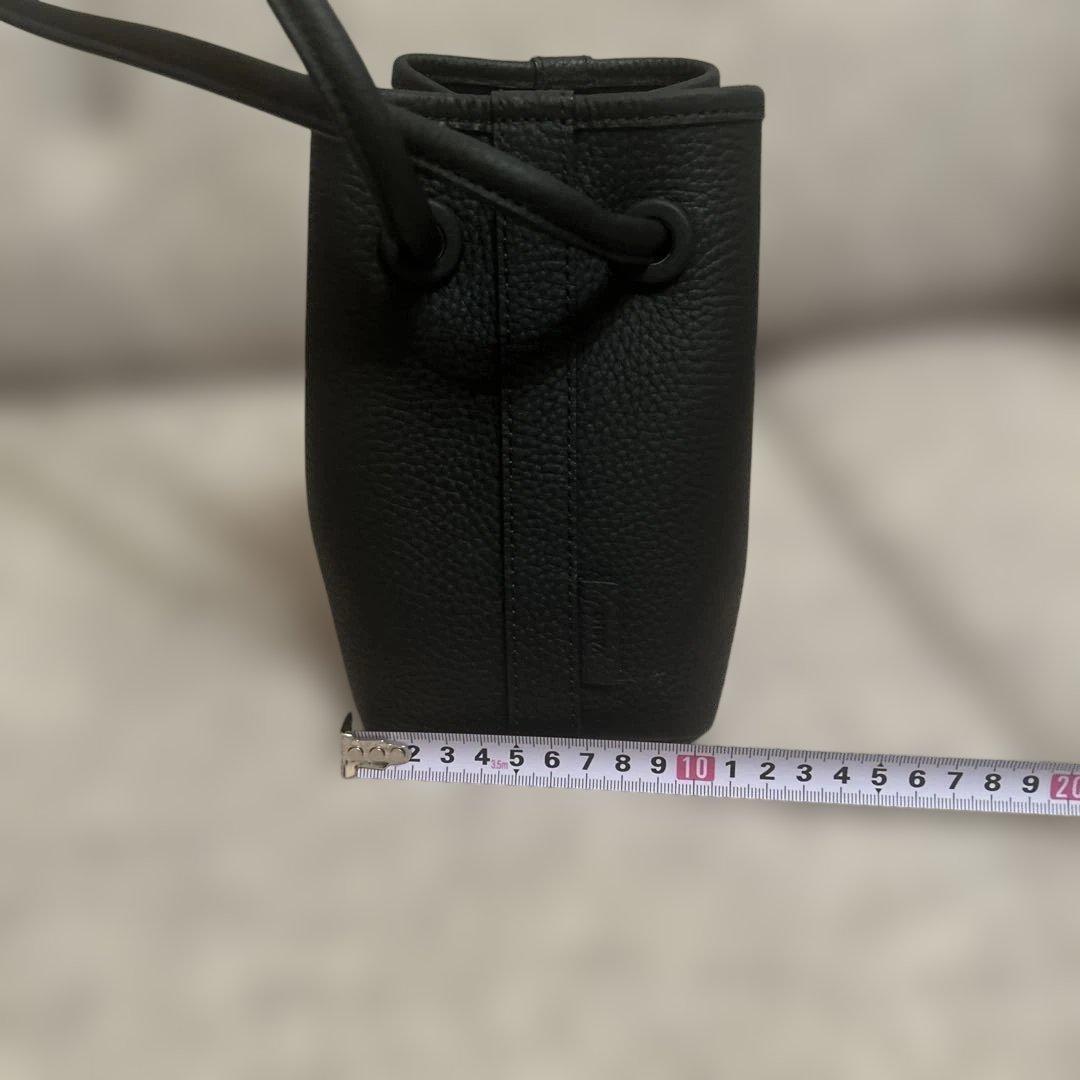 極美品　ヴァジックボンドミニ　レザー巾着型バッグトート　ブラック