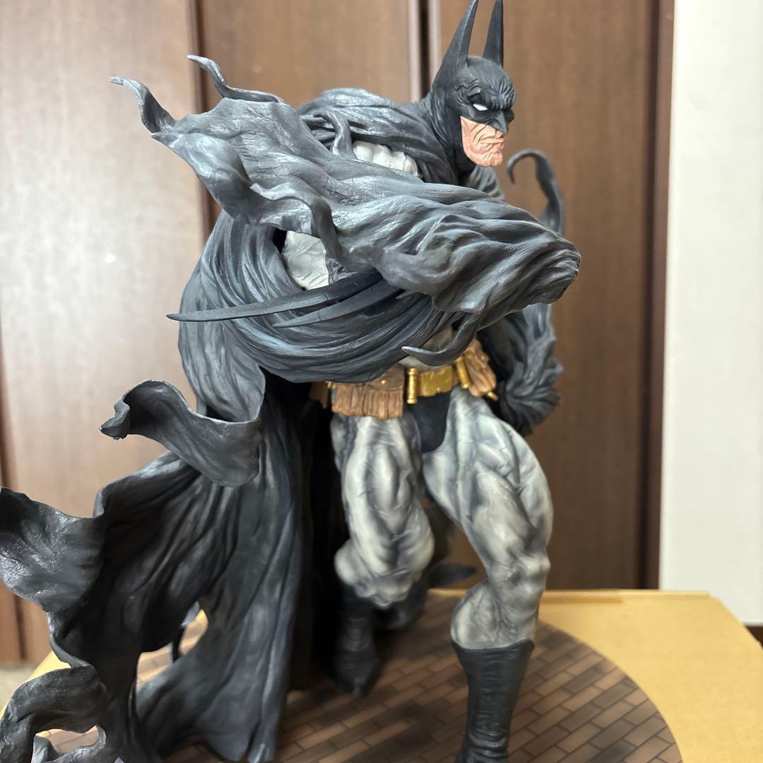 ソフビナル　バットマン　HARD BLACK おまけ付き