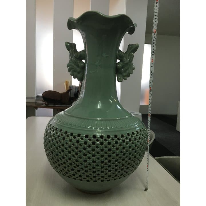 玄関や和室に彩を・・・大きな壺