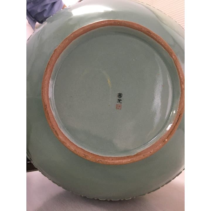 玄関や和室に彩を・・・大きな壺