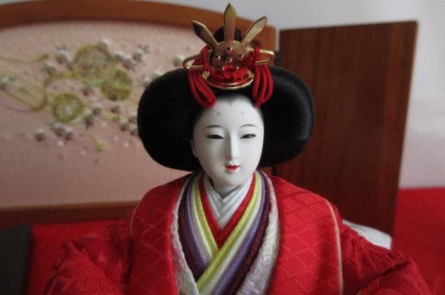 Ｔokara 吉徳大光　麗しいお顔の衣装着　びな　高級木胴