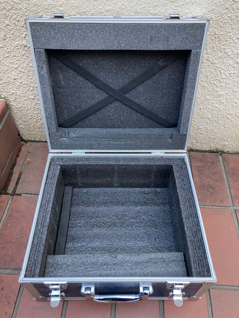 通電OK ハードケース付 Focusrite ISA One マイクプリアンプ