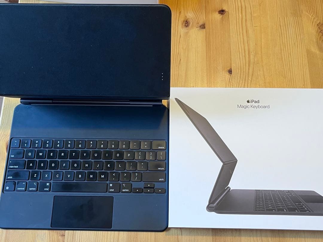 iPad Pro 12.9インチ + Magic Keyboard