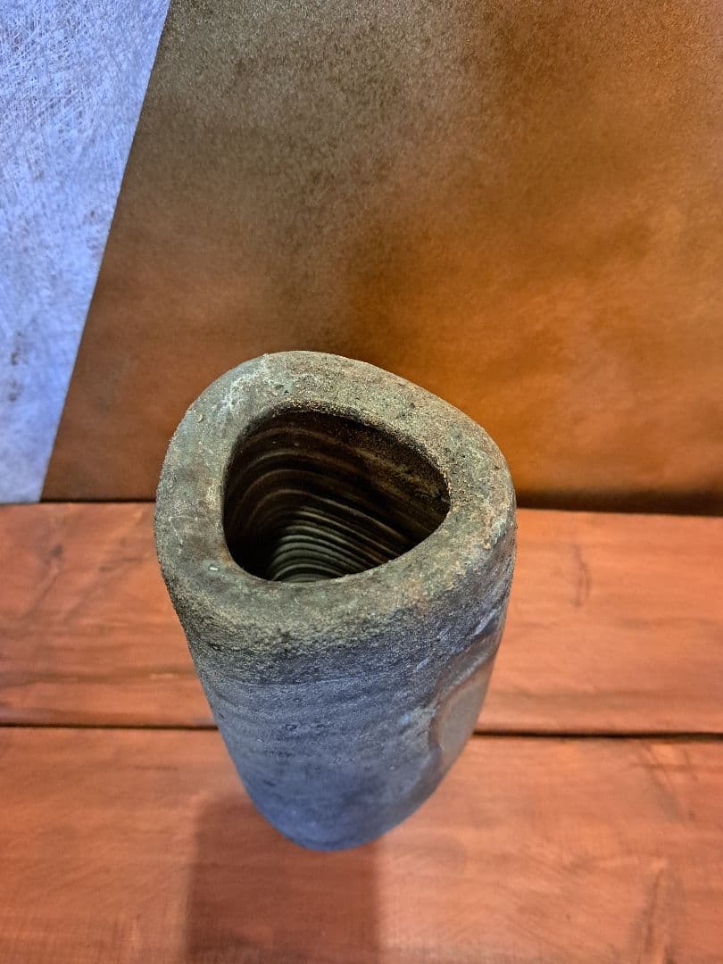 備前焼　山本雄一　花入れ