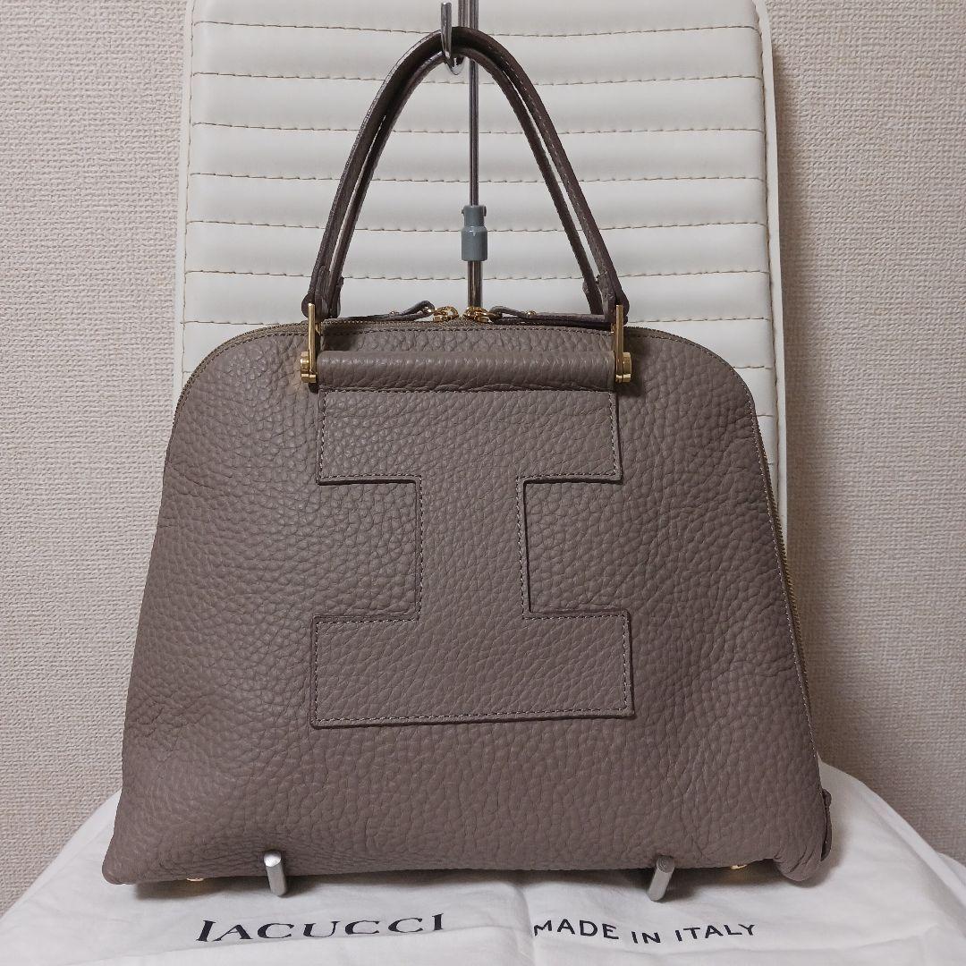 2974【極美品・保存袋付】IACUCCIギブリレザートート　グレージュ　M