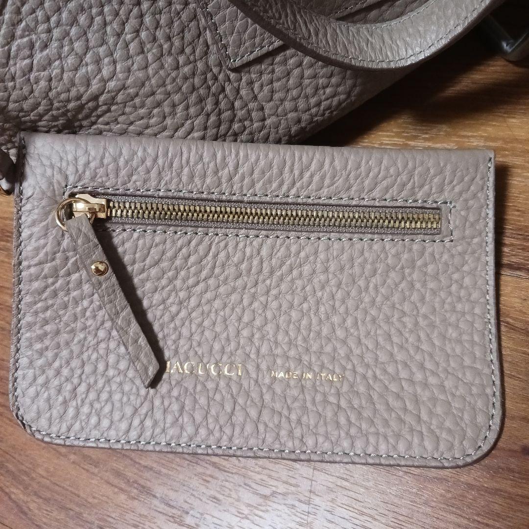 2974【極美品・保存袋付】IACUCCIギブリレザートート　グレージュ　M