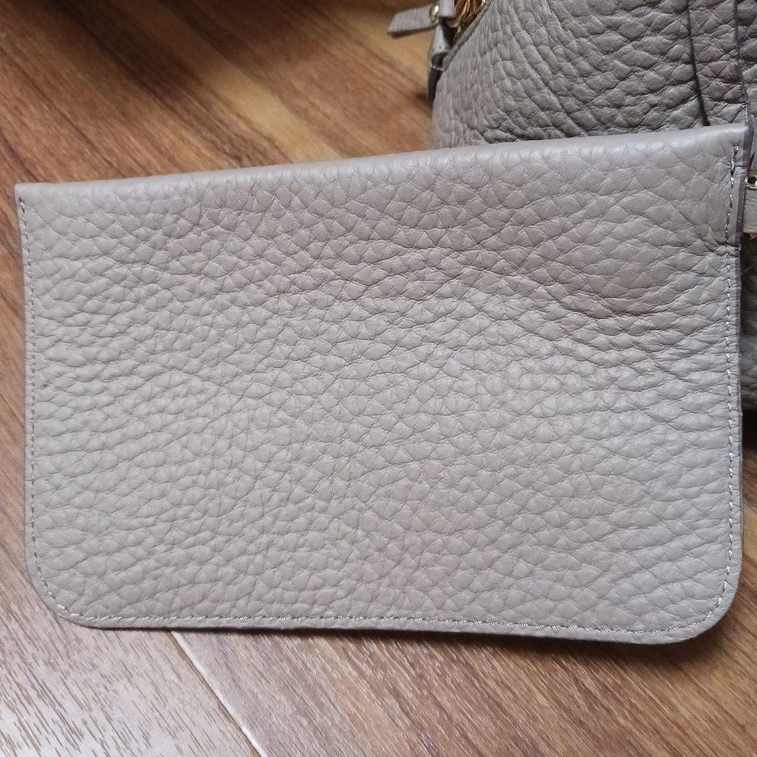 2974【極美品・保存袋付】IACUCCIギブリレザートート　グレージュ　M