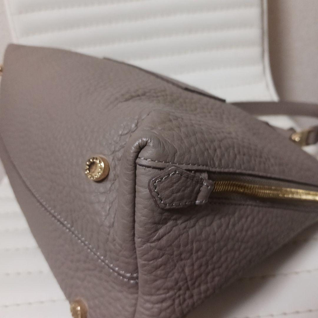 2974【極美品・保存袋付】IACUCCIギブリレザートート　グレージュ　M