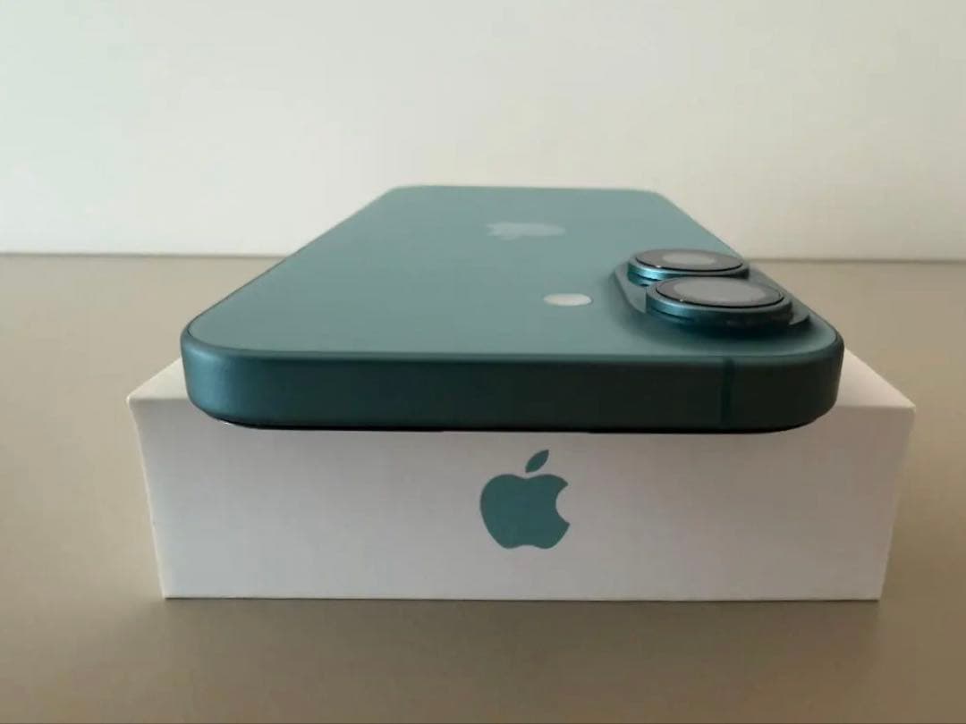 【美品】バッテリー100% iPhone16 ティール 128GB simフリー