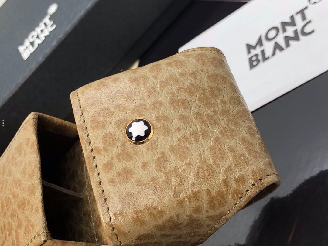 ️モンブラン⭐️マイスターシュテユック製のルグラン本革製ペンポーチ⭐️オーストリッチ