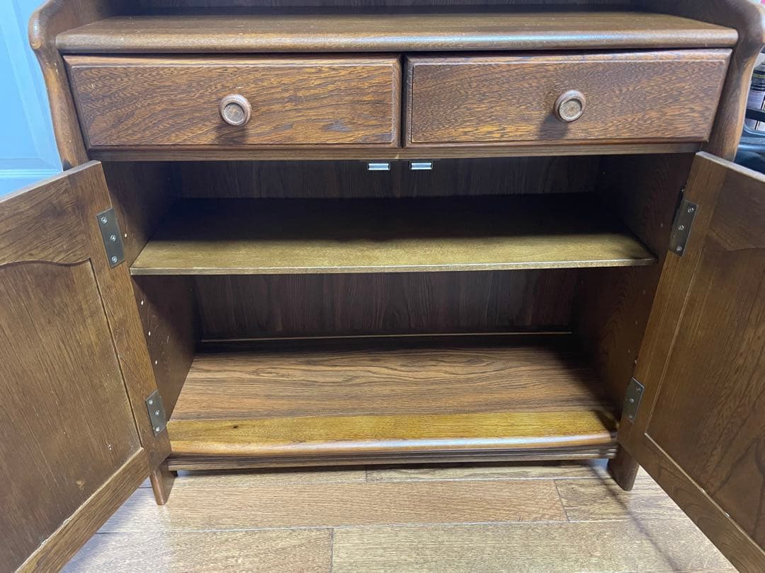 Karimoku カリモク 木製 キャビネット