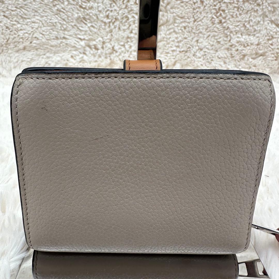 ✨美品✨ロエベ　２つ折り財布　アナグラム　バーティカルウォレット　レザー