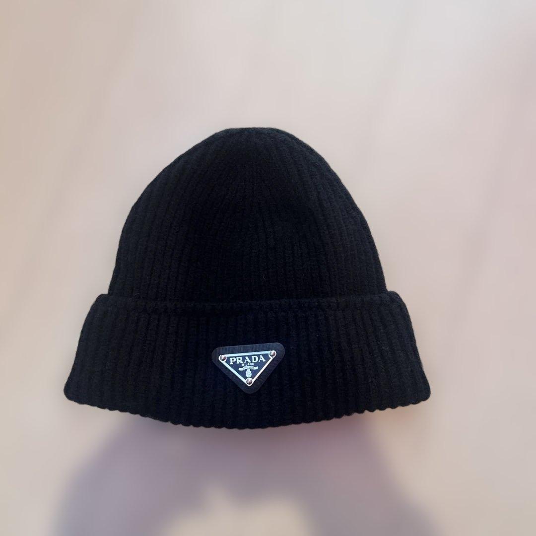 PRADA ブラックニット帽