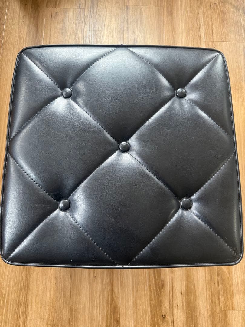 美品　KARIMOKU60 カリモク　オットマン ブラック