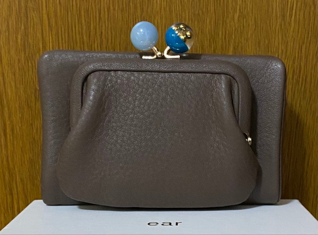 未使用　ear PAPILLONNER イアパピヨネ がま口折り財布