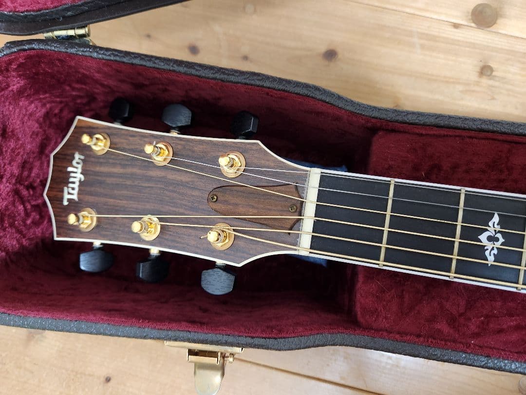 【コブクロ 小渕健太郎さん愛用】Taylor 810 テイラー
