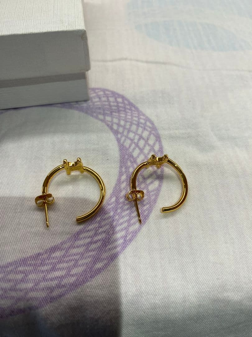 即発☆CELINEセリーヌ ピアス 人気