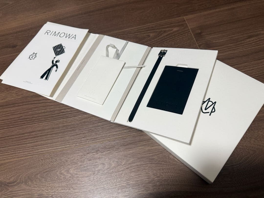 最終値下げ【確実正規・極美品】rimowa リモワ エッセンシャル ライト L