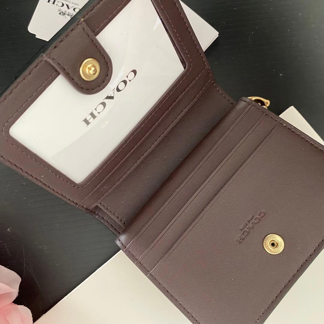 【新品】最新モデル COACH コーチ★折り財布 カーキ 星柄 スター