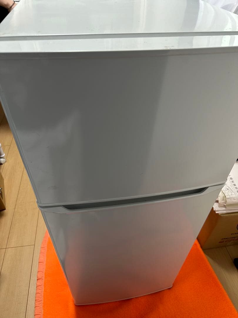 2019年製　冷蔵庫＆冷凍室　2ドア　130ℓ　 ガラス棚付き　Haier