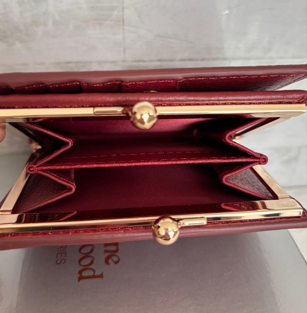 Vivienne Westwood がま口 二つ折り財布 オーブ　シックなレッド