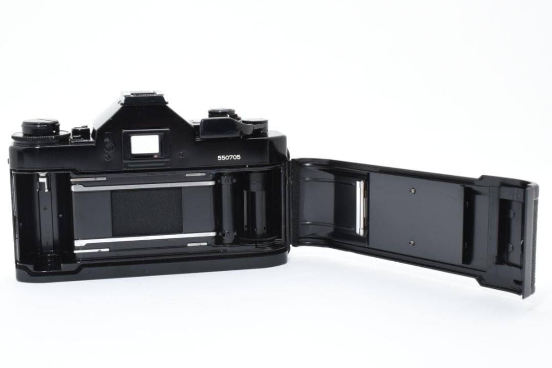 超美品 CANON キャノン A-1 フィルムカメラ モルト新品交換済 M607