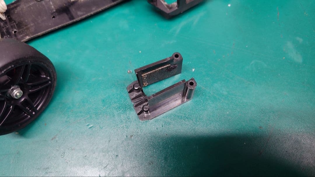 タミヤ　f103gt　シャーシ