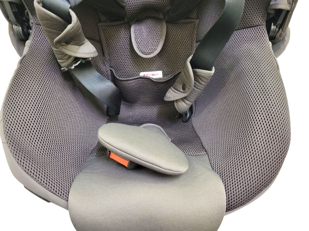 [極美品] エールベベ クルット6i グランス ISOFIX チャイルドシート