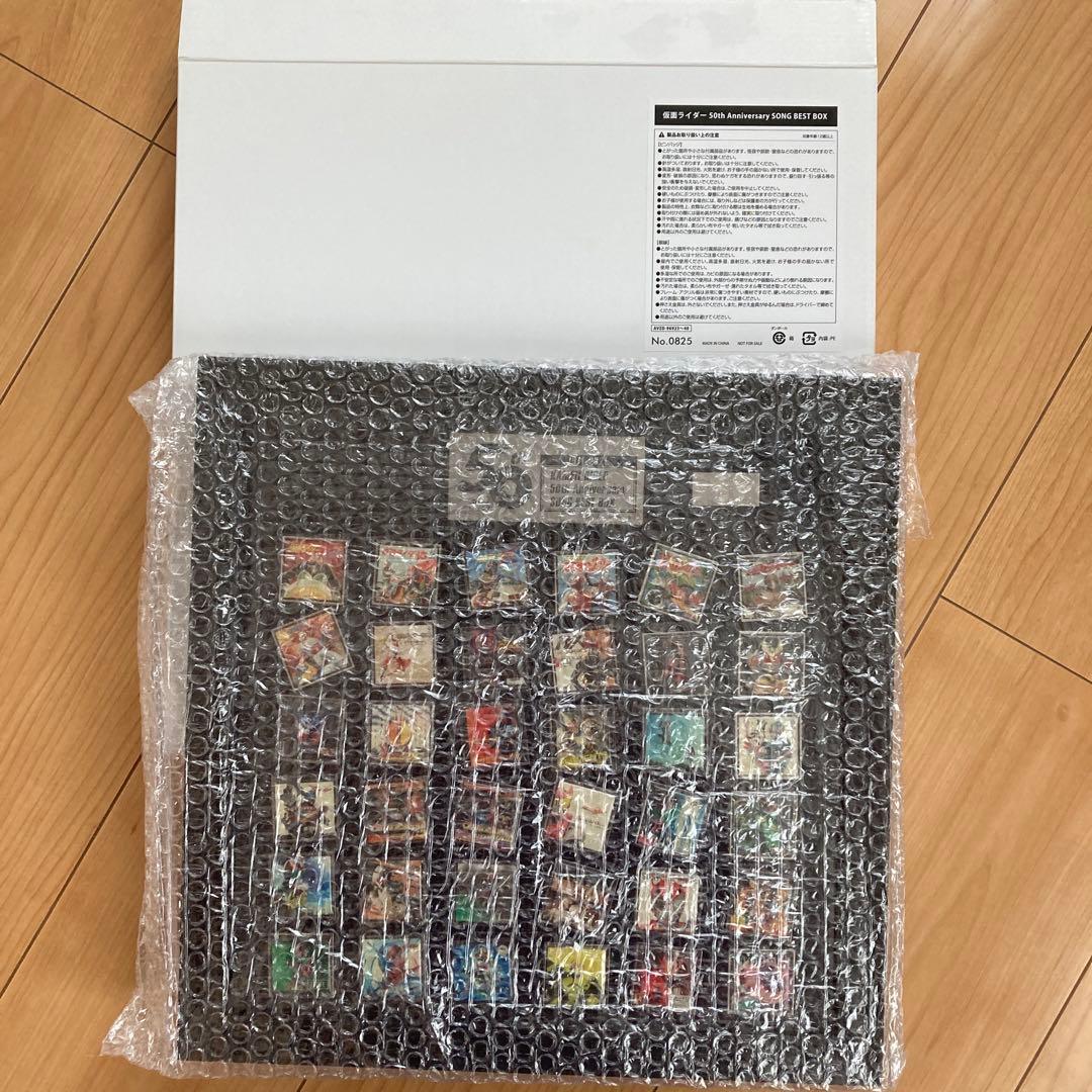 仮面ライダーピンバッジ　50th anniversary song BEST