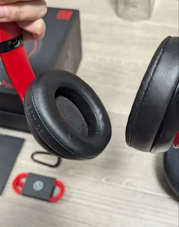 Beats Studio3 Wireless ブラック/レッド