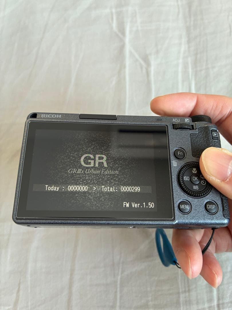 299ショット！ 極美品 RICOH GR3x アーバンエディション