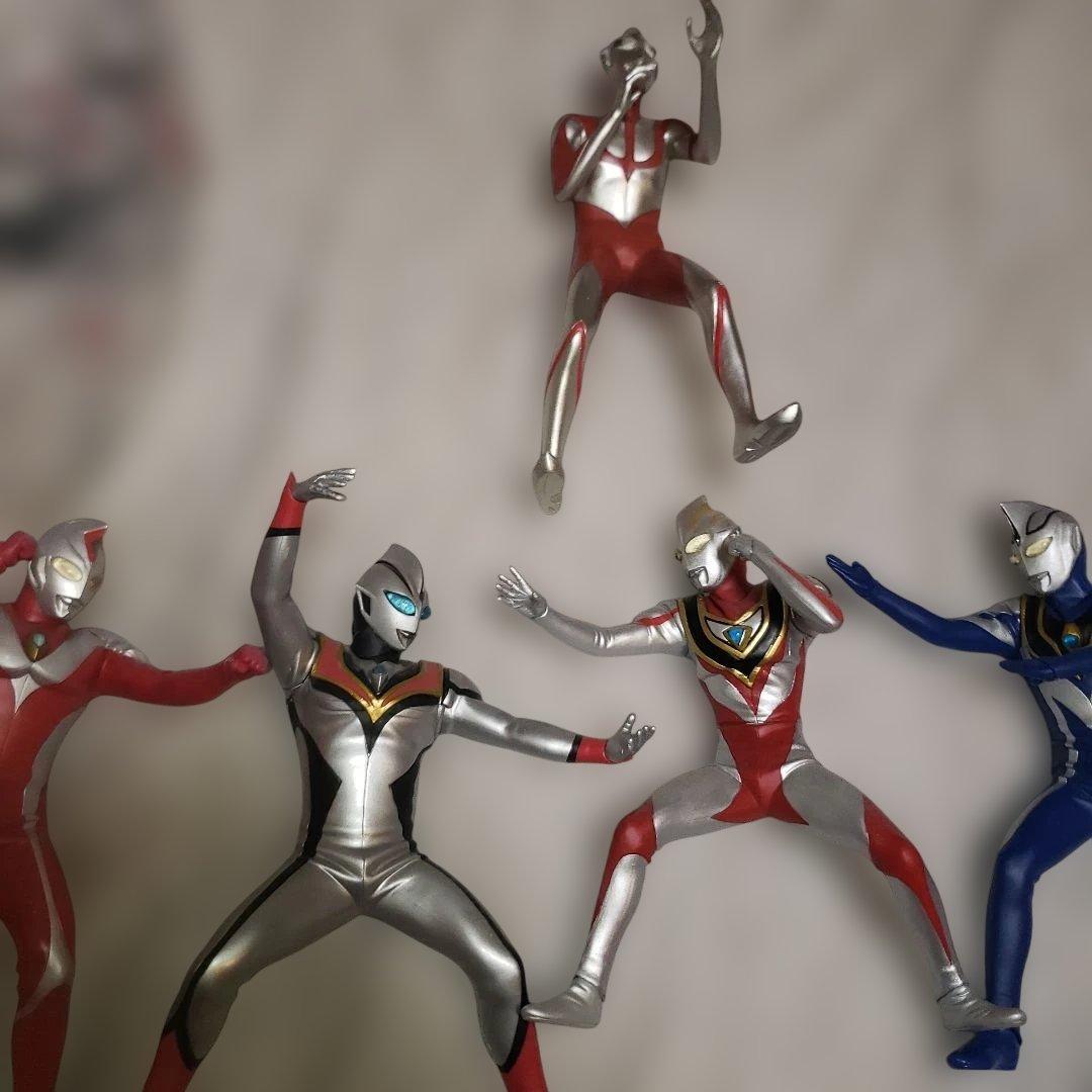 英雄勇像 ウルトラマン ティガ ダイナ ガイア アグル シン・ウルトラマン