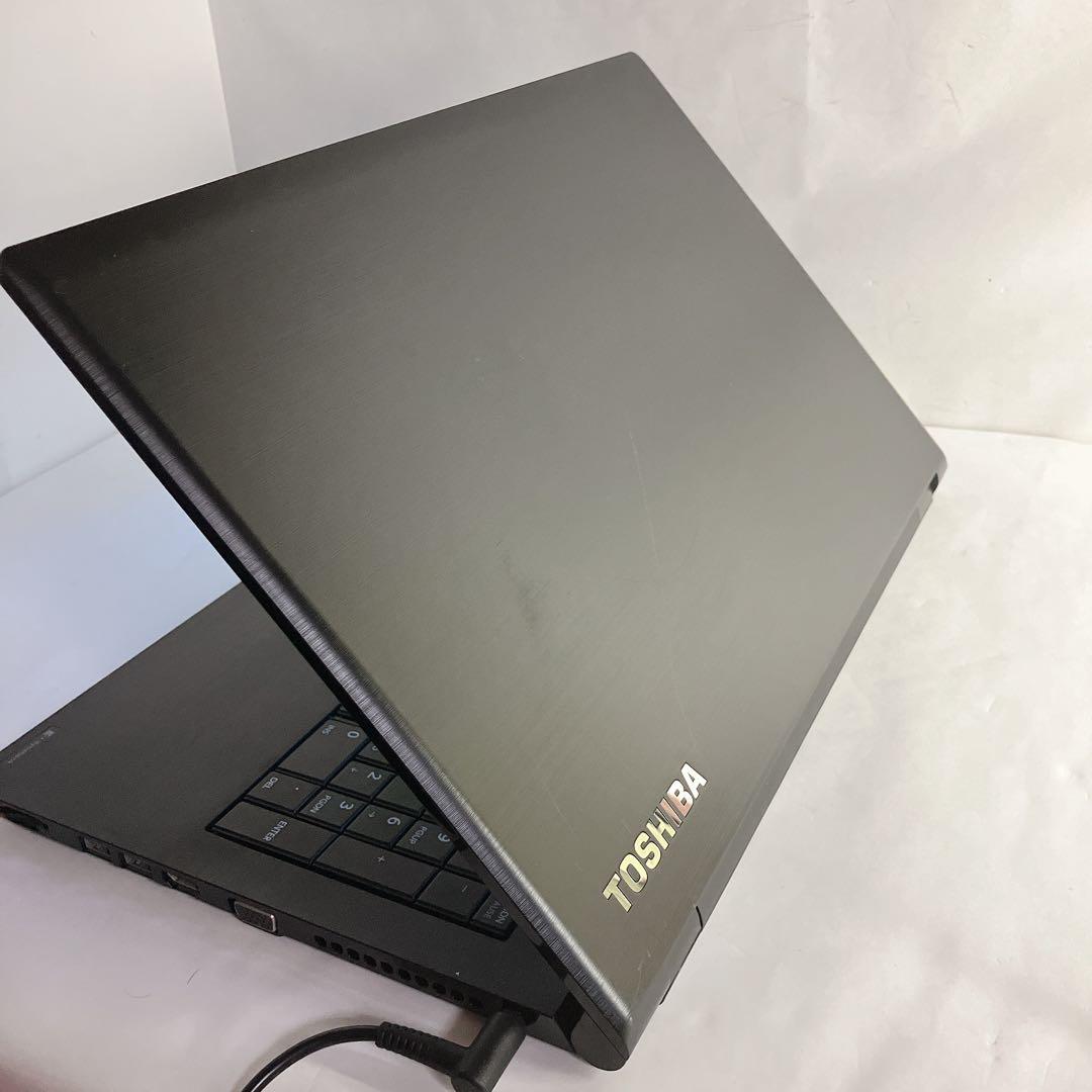 Win11 2018年製dynabook　コア5-７世代 SSD　DVD搭載