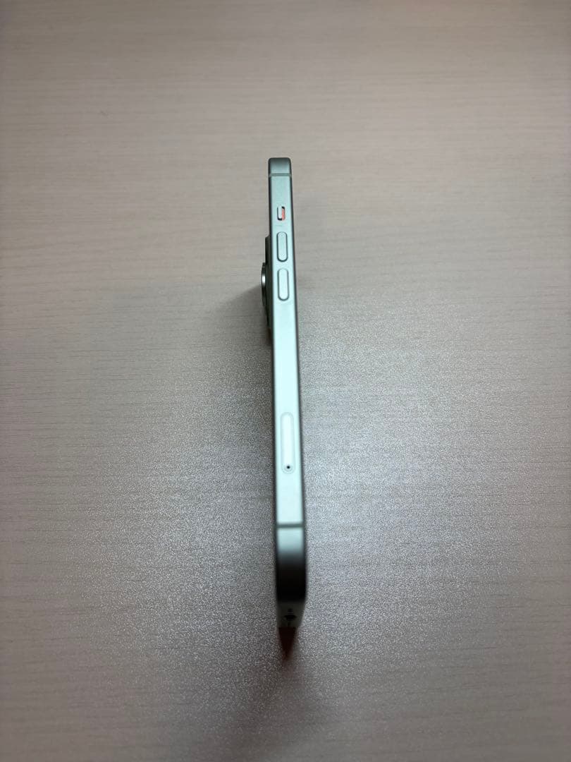 【美品箱付き】Apple iPhone 15 グリーン　128GB　SIMフリー