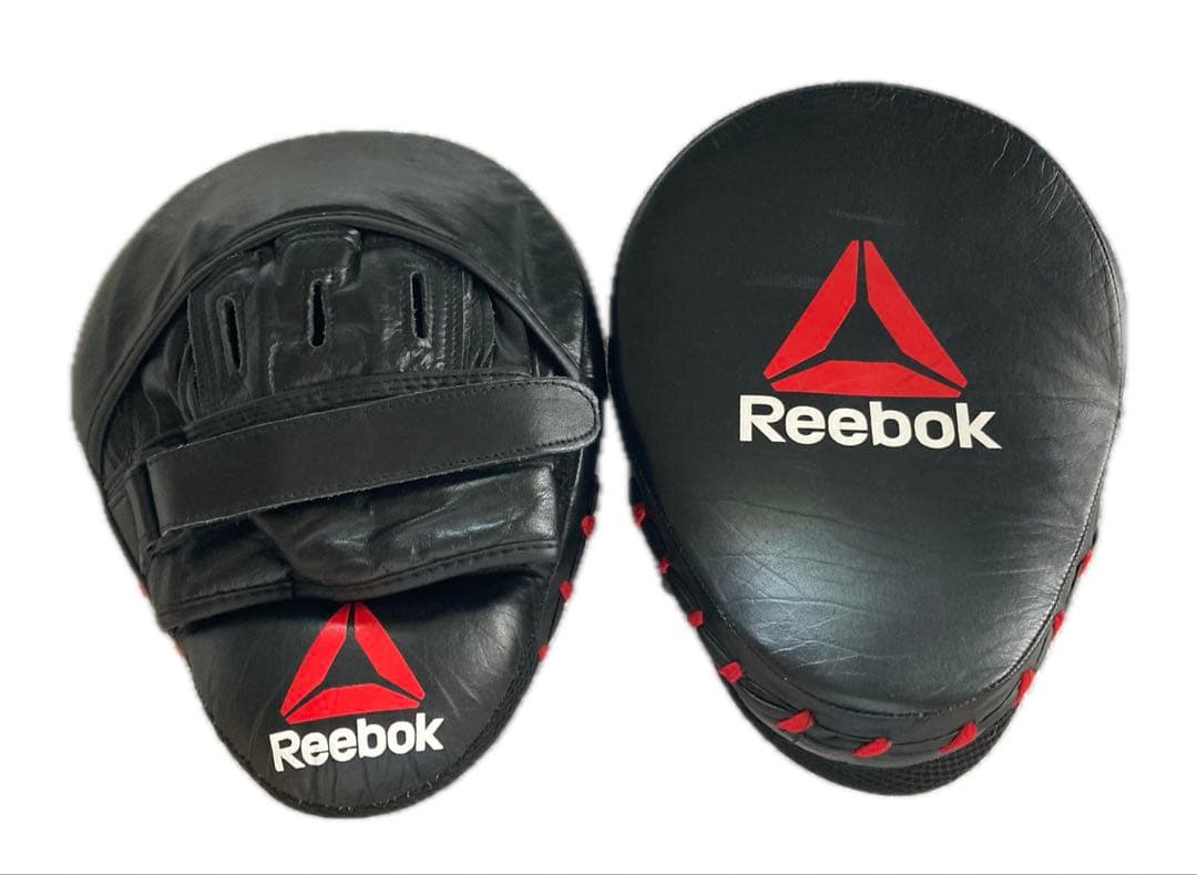 Reebok パンチングミット 黒/赤