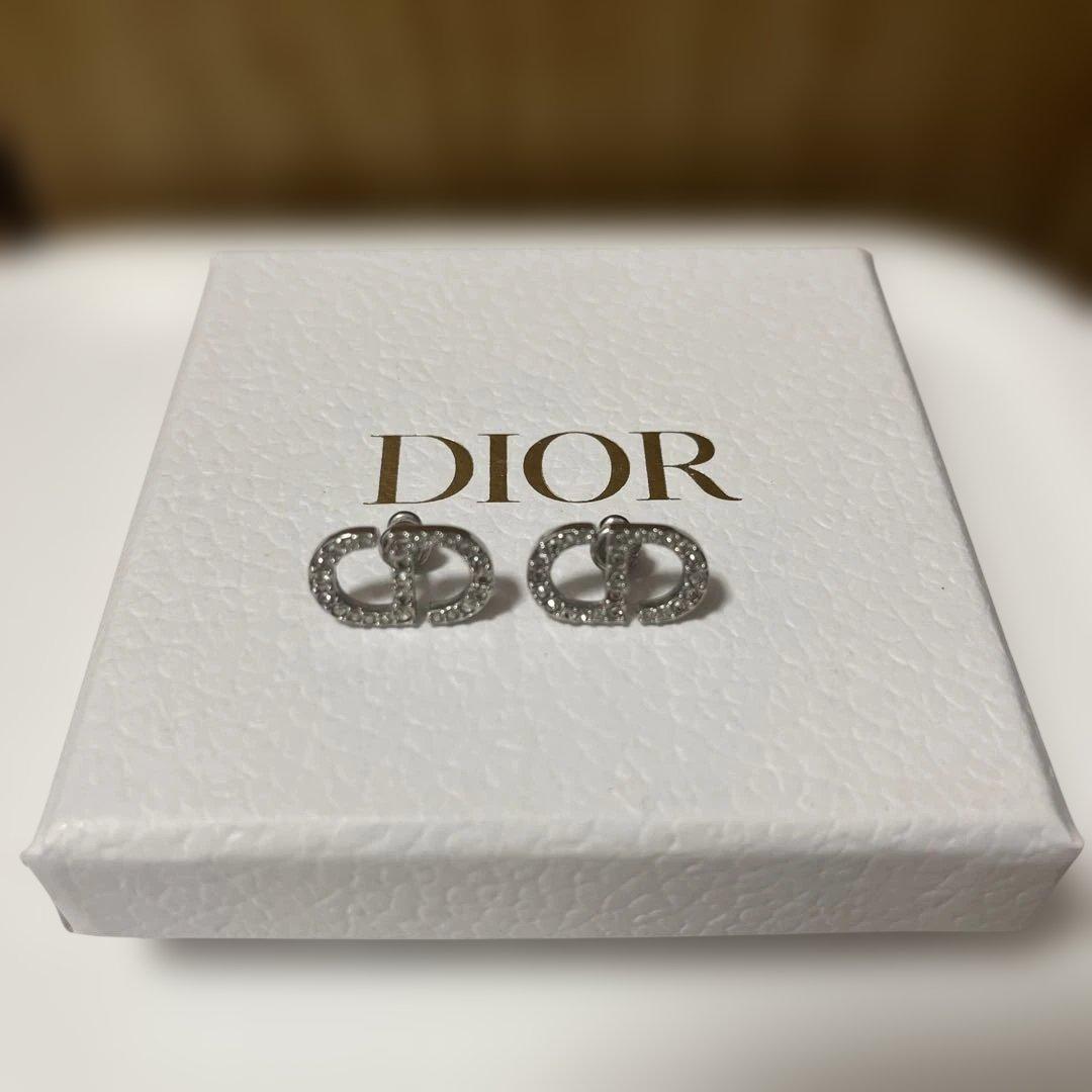(kai)DIOR ディオールPetit CD スタッドピアス