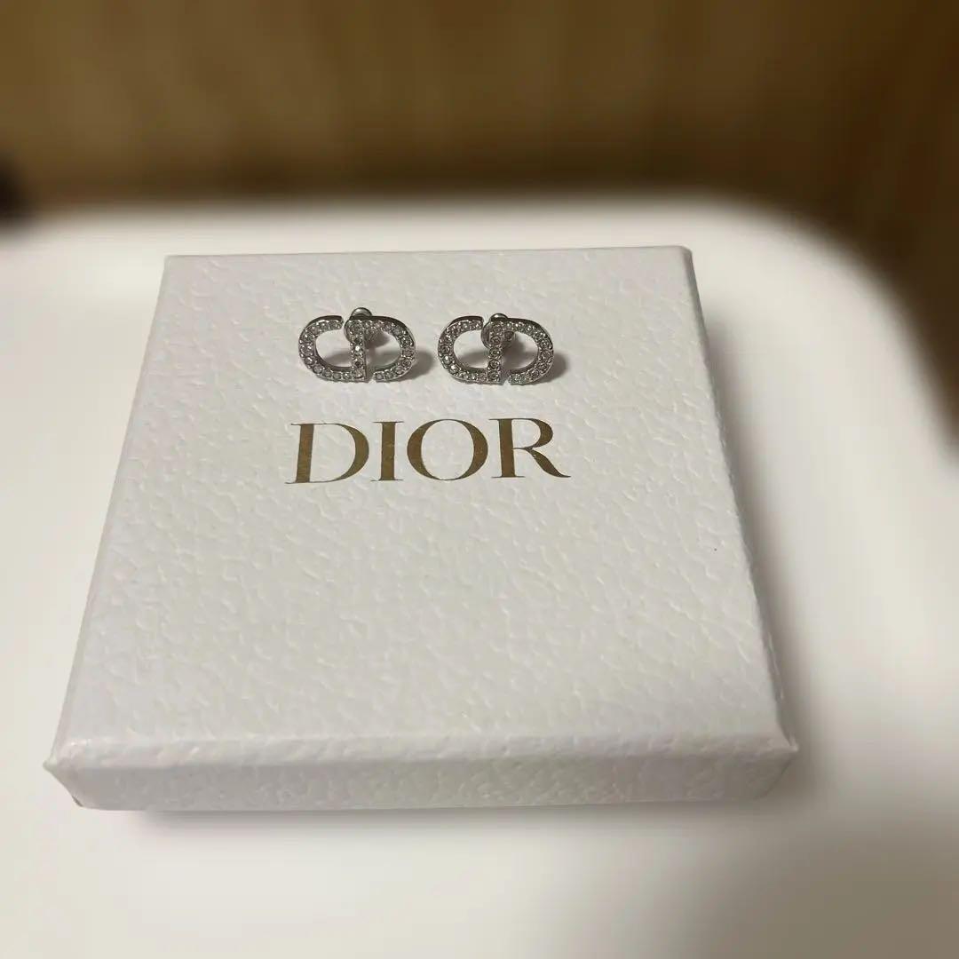 (kai)DIOR ディオールPetit CD スタッドピアス