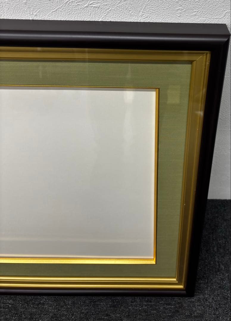 叙勲額 勲章 賞状 豪華額縁 大 菊の御紋　額立て、金具付き