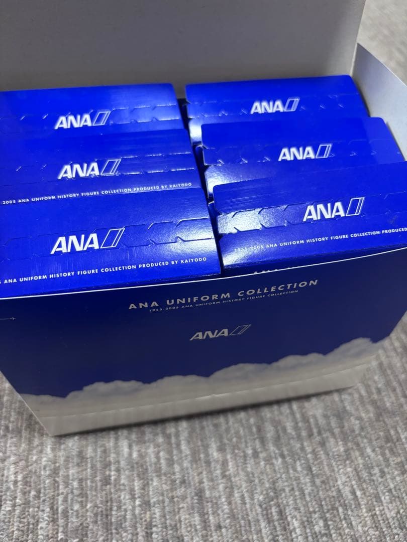 ANA ユニフォームコレクション　フィギュア12体セット　海洋堂
