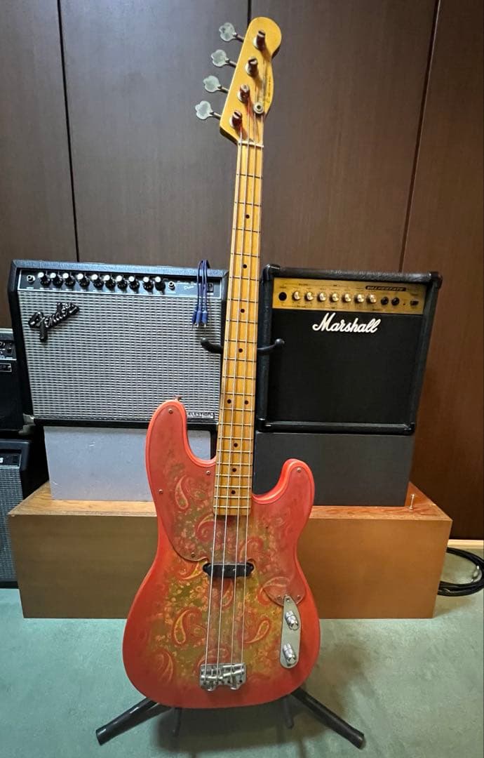 Fender PrecisionBass ’51Reissueピンクペイズリー