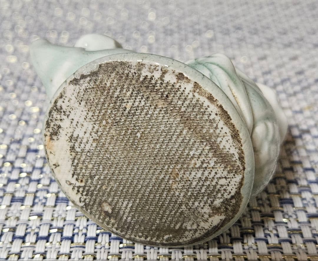 中国古美術　中国古陶磁器　明朝　明代　青白磁　影青　瓢に葉形　水滴　書道具文房具