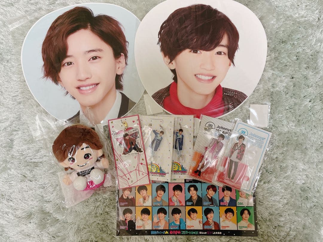 【定価でのお譲り】商品説明参照：なにわ男子グッズまとめ売り